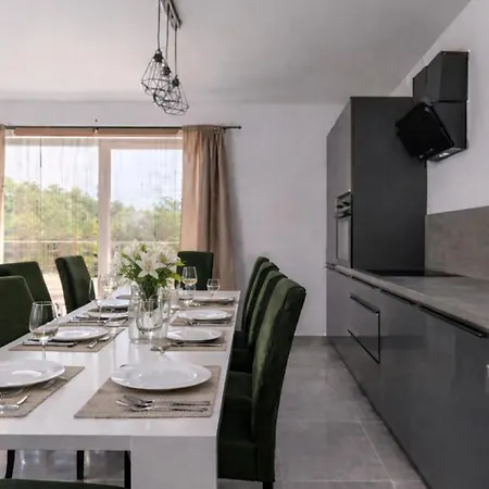 Vila Paola By Guide *